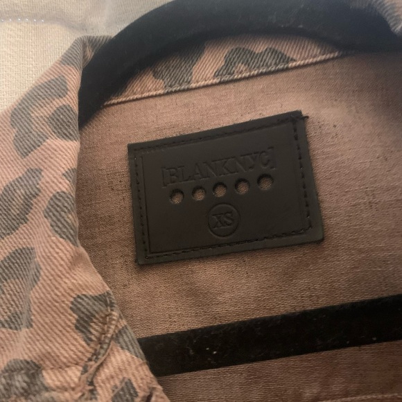 BlankNYC Catwalk Leopard Denim Jacket - Picture 3 of 4